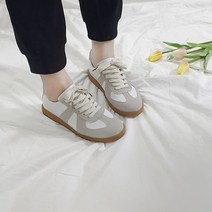 디아 부드러운 레터링 쿠션 스니커즈