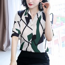 에디에퀸 여성용 브이넥 나염 체크 실크 5부 반팔 블라우스