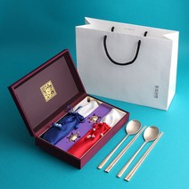 인스푼 겹경사희 받침포함 2인용 방짜수저세트 C Type + 쇼핑백, 1세트, 숟가락 2p + 젓가락 2p + 거북받침 2p + 청홍주머니 + 실크케이스 + 품질보증서 + 쇼핑백