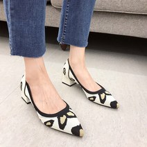 루비코코 니트 뾰족한 여성미들힐 가죽구두 펌프스