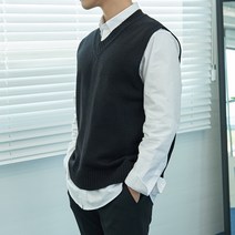 언탭트 남성용 브이넥 니트 조끼