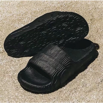 아디다스 키높이 슬리퍼 3D 지형도 아딜렛 22 그레이