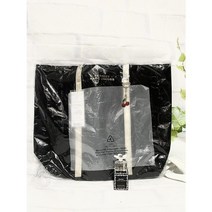 여자명품마크제이콥스가방80007932 2 PCS SET Marc Jacobs Fragrance Beauty Gift Tote & MINI DAISY 4 ML EDT Splash