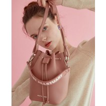 22FW [캔디] 핑크 로고 레터링 버킷백 JLBA2F278P3