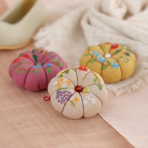 고운빛 바늘꽂이 (핑크계열)-백일 돌 촬영소품 스튜디오촬영소품 베이비스튜디오 백설기 백설기모형 셀프 돌상 돌잔치 소품 전통상차림, 핑크