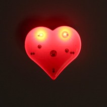 LED 플래시라이트 뱃지 (하트).파티해