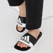 아디다스 클래식 아딜렛 컴포트 흰검 슬리퍼