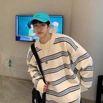 라운드넥 남친룩 스트라이프 남자니트 봄 가을 겨울 루즈핏 줄무늬 훈남 아이돌 스웨터