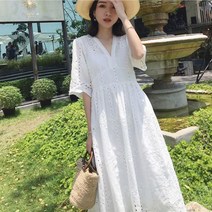 까리한걸 아일렛 펀칭 브이넥 롱 원피스