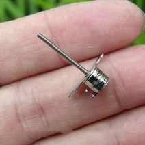 Nidec 마이크로 6mm 스테퍼 모터 카메라 렌즈 조정을위한 17mm 긴 선형 스크류 샤프트가있는 2 상 4 선 스테핑 모터, 없음