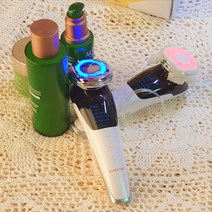 밴드스토어 EMS 갈바닉 마사지기 홈에스테틱 얼굴 피부관리기 BDS-D818, 화이트 (White)