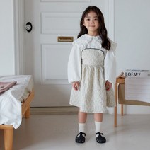 린도 (모델)라인꽃멜빵원피스