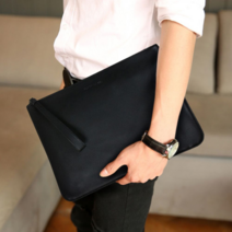 오너클랜 남성 패션 직장인 출근룩 넉넉한 심플 빅클러치백