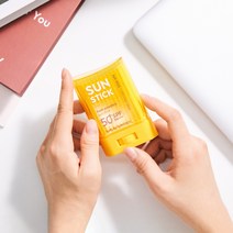 [1+1 / 총 2개] 캘리포니아 알로에 보송 선스틱 24g SPF50+ PA++++, 1+1/총2개 알로에 보송 선스틱
