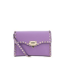 23SS VALENTINO GARAVANI 라일락 레더 스몰 락스터드 클러치 2W2B0181VSF 699