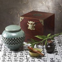 지리산뱀사골꿀 자연산 골드밤꿀(상감청자투각)1.2kg, 1.2kg, 1개