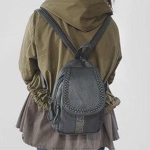 (4컬러) 세련된 가죽느낌 중년여성 여행 미니 백팩 50대 아줌마 편안한