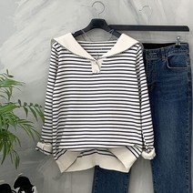 단추 포인트 지그재그 세라 카라 스트라이프 니트