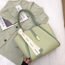 킬힐 김하늘 내일 김희선 가방 이요원 김규리 김지은 김지원 이엘 서지혜 이수경 김고은 스타