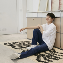 슬림 일자 워싱진(블루) 청바지.