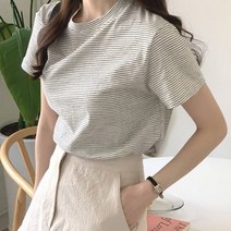 바보사랑 여성 베일리 스트라이프 라운드 반팔 티셔츠.디작소