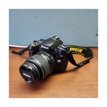 니콘 D90 12.3AF-S 18-55mm - 2299번의 클릭이 MP DSLR 카메라