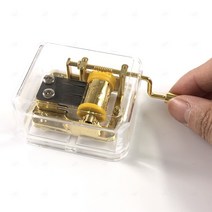 뮤직 박스 수동 태엽 오르골 앤틱 음악 상자 크리스마스 장식품 무드 소품 자동 연주 자명금 감성 분위기 자장가 태교 치유 힐링 오너먼트 오버더레인보우