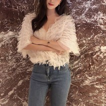 유앤미 여성 연말룩 깃털 반팔 블라우스
