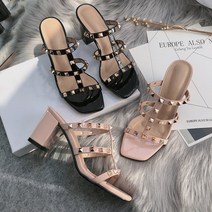 스트랩 샌들 락스터드 미들 힐 뮬 발 편한 에나멜 슈즈 굽 6.5cm 슬리퍼 여성 구두