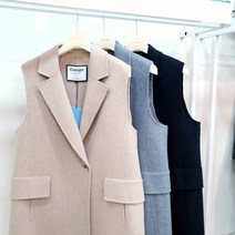 꼼빠니아 터치감이좋고 가벼운 핸드메이드원단감의 간절기~겨울 모직소재의 조끼 베스트