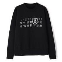 MM6 23FW S52GU0203 S25387 900 넘버 줌 로고 프린트 스웨트셔츠
