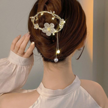 Honeymoon Studio 고급스러운 메탈 플라워 진주 큐빅 태슬 머리핀 헤어핀