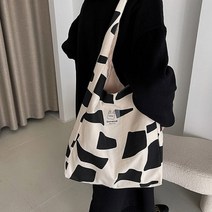 어디서나 어울리는 여자숄더백 학생가방 보조가방 가방전문 여성가방 포인트 프린팅 매듭끈 끈길이