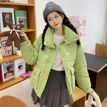 프릴 넥 패딩 더플 프레피 룩을 여성 겨울 패딩 점퍼 룩을 디자인 코트입니다. 증축