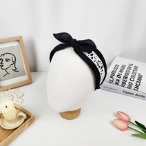 무이토린다 블랙 러브 레터링 자수 리본 반다나 헤어밴드