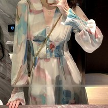 빈티지한 느낌 바캉스룩 여리여리한 미니멀원피스