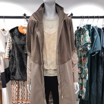 블루페페 @ 역시즌 @ 양가죽 배색 롱코트