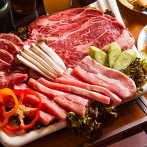 버크셔K 지리산 흑돼지 흑돈 돼지고기 앞다리살 1kg 꿀담, 1개