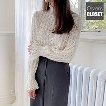 올리비에스클로젯 하트 레이스 프릴반목 블라우스 O2301BL006A