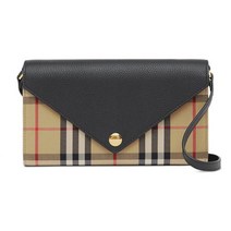 [버버리] [명품] 23SS HANNAH 빈티지 스트랩 크로스백 블랙 8022560 802