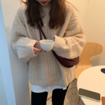 TSS 두툼한 오버핏 피셔 꽈배기 울 케이블니트