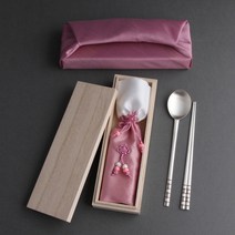 복띠 칠보 은수저 99% 1벌 전통 칠보 부부 예단 생신 은혼식 선물 세련된디자인 심플 건강 은수저 숟가락 젓가락 선물세트, 은수저1벌 홍색+보자기포장(핑크)