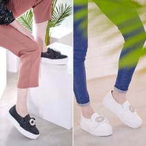 유니크9 스터드장식 프릴 여성 통굽 슬립온 단화