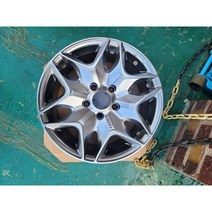 캠핑카 추레라 트레일러 장착휠 칸 k1 16인치 7.5j 5홀 허브67.1 옵셋40, 수원장착점장착하기