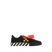 23SS OFF WHITE 스니커즈 OMIA085S23FAB001 1020