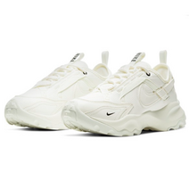 나이키 국내 정품 DD9682-100 써밋화이트 TC7900