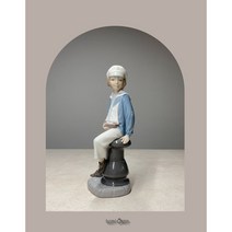 [앤틱/M] 야드로 요트 소년 Boy With Yacht 4810, 확인하였습니다.