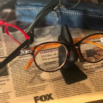 덜튼 코모양 안경걸이 홀더 2size/8color 안경보관함 안경거치대