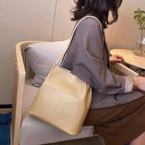 꾸안꾸 하객 출근 코디 가방 사계절 여성 패션 무드 숄더백 여자 직장인 가을