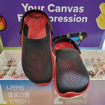 크록스[2001아울렛중계] *신상품*니트패브릭의 유연성을 반영하여 발등부분이 부드러으며 스트랩에 4개의 지비츠 홀이 있어 장식이 가능한 라이트라이드 360 클로그 ~